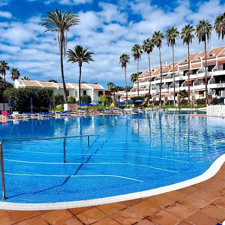 Sunny Americas-ocean View-heated Pool Apartment